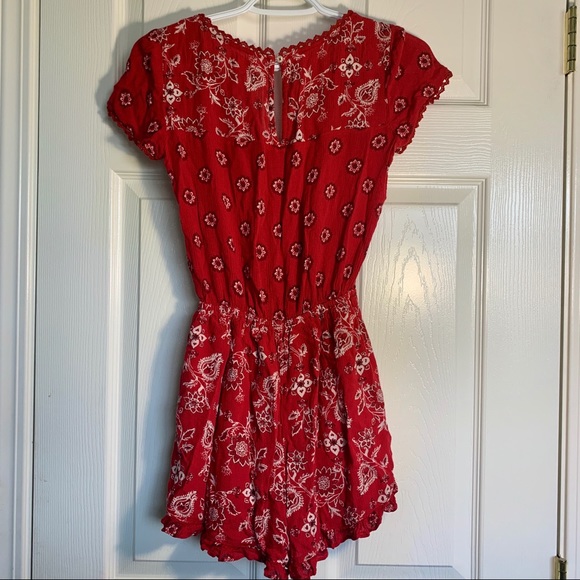 HOLLISTER Red Floral Romper - Picture 3 of 4